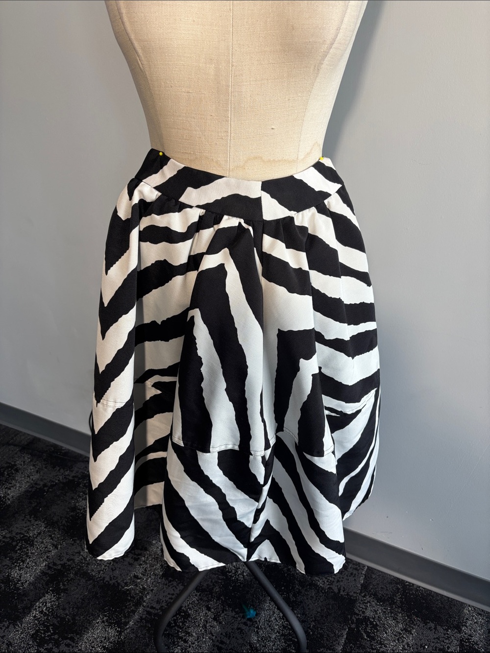 Express Black and White Zebra Skater Skirt - Picture 2 of 5
